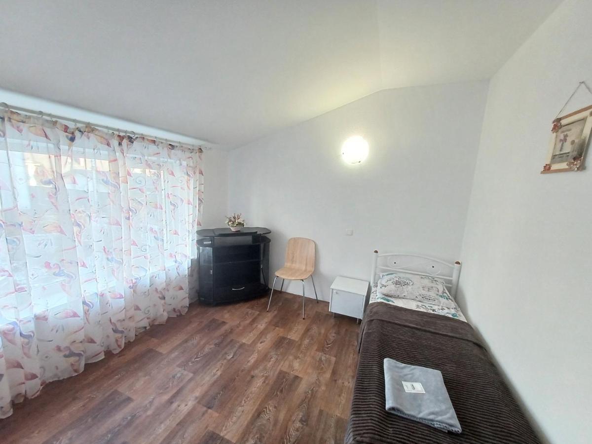 Гостьовий Будинок Осокорки Kiew Exterior foto