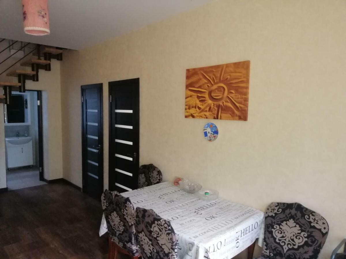 Гостьовий Будинок Осокорки Kiew Exterior foto